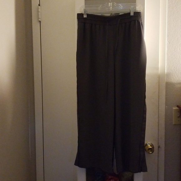 Pants - Picture 2 of 3